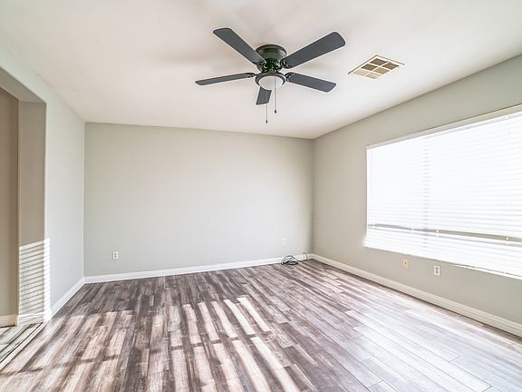 5th image of 4024 Benevolent Dr