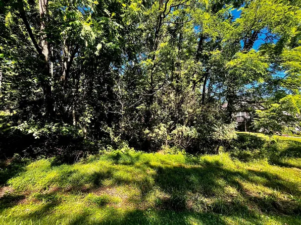 732 Grand View Dr, Howard, OH 43028