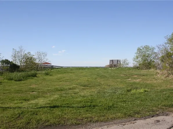 301 Lakeview Dr, Slidell, LA 70458