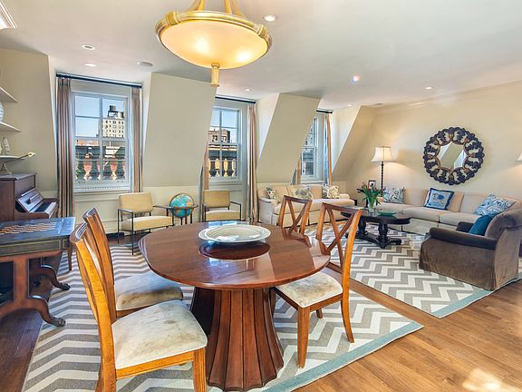2nd image of 26 W 74th St #5/6