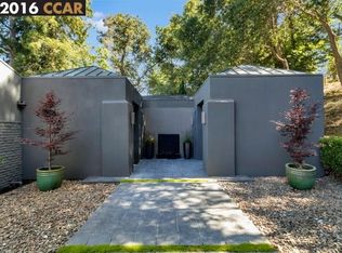 14 Sycamore Rd, Orinda, CA 94563