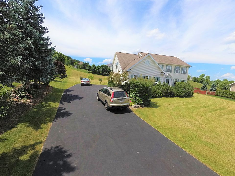 1st image of 6425 Cricklewood Green Ln