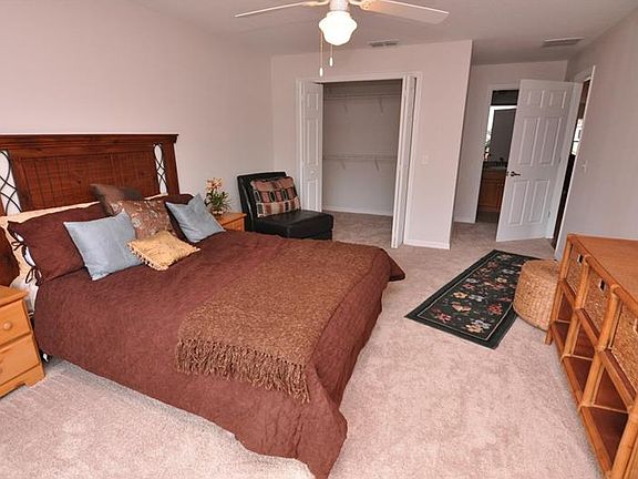 3rd image of 6746 Basswood Cir