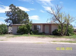 102 E Navajo St, Huachuca City, AZ 85616