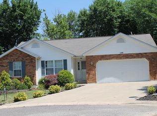 1109 Parkside Dr, Washington, MO 63090