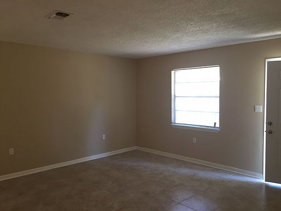 2nd image of 708 Shady Lane Dr APT D