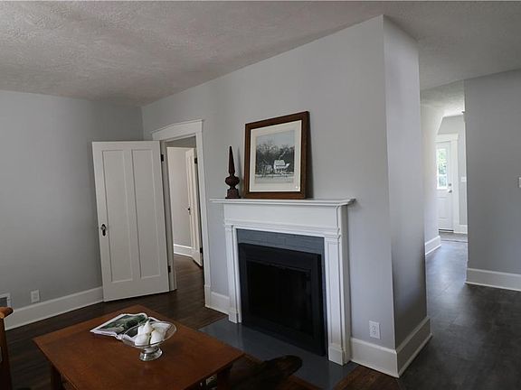 2nd image of 1407 W Main St