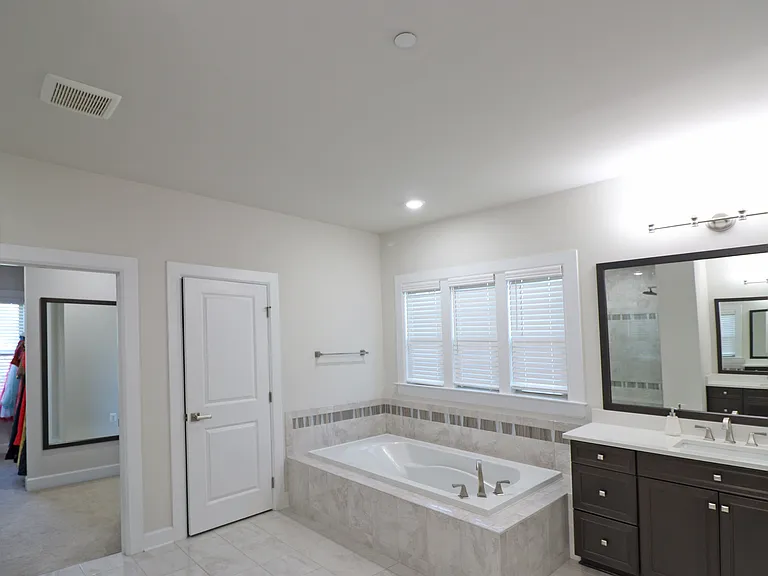 1040 Stepping Pl — Photo 90