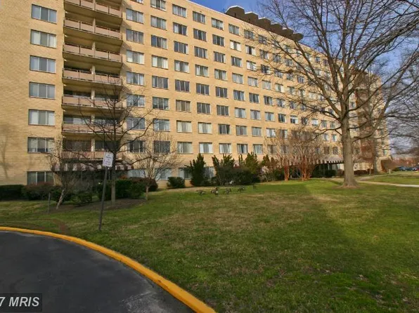 6621 Wakefield Dr APT 714, Alexandria, VA 22307