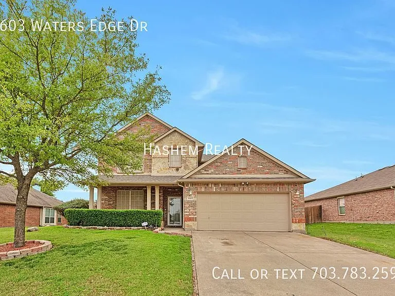 1603 Waters Edge Dr — Photo 1