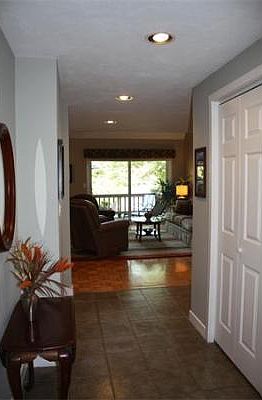 3rd image of 16 Bixby Ln