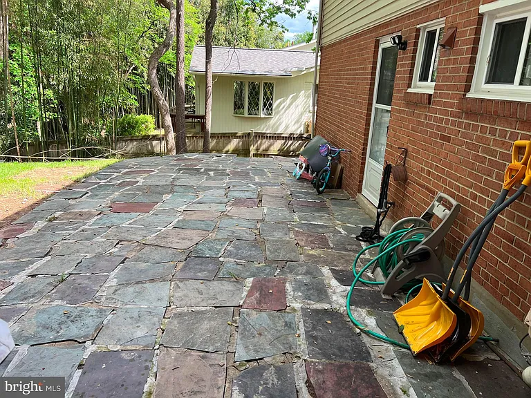 6305 Tone Dr — Photo 25