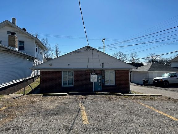 2nd image of 1613 Darst Ave APT C