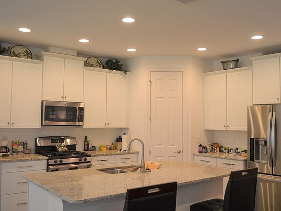 4th image of 53 Aspen Leaf Dr
