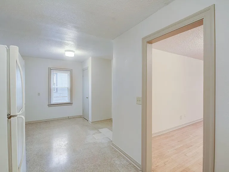 3108 Cashion Pl — Photo 16