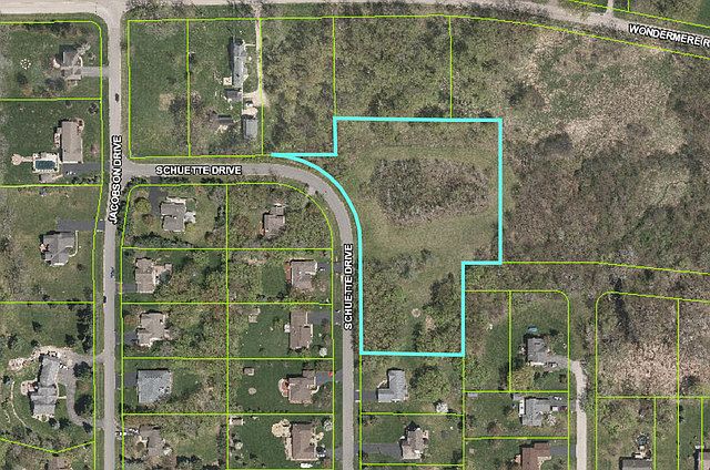 1st image of 3910 Schuette Dr