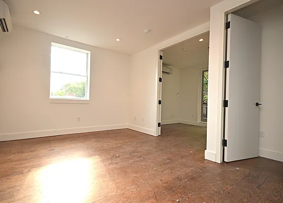 Rented by Simply Brooklyn Realty Inc | media 40