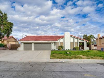 702 Montvilla Dr, Las Vegas, NV, 89123