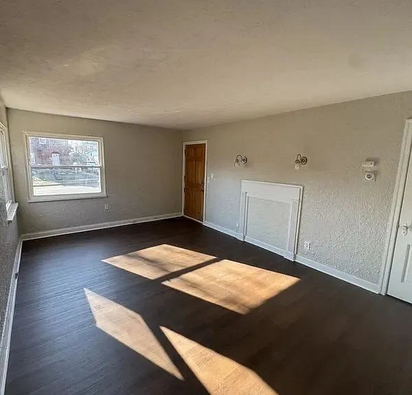 321 W Norman Ave #2 — Photo 5
