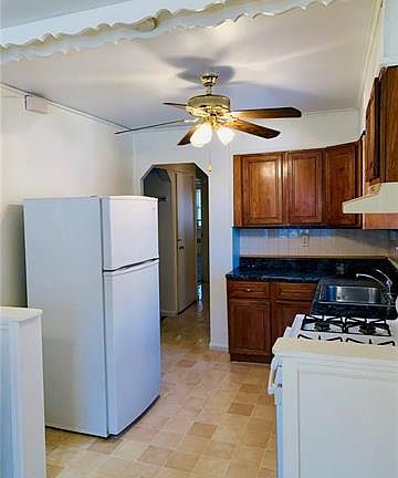2nd image of 2961 Morgan Ave