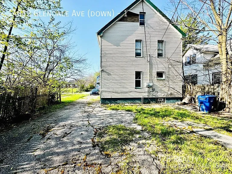 14012 Glendale Ave #1 — Photo 29