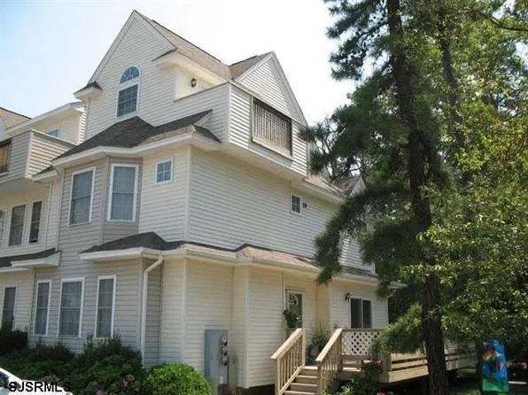 80 Catherine Ct #80, Egg Harbor Township, NJ 08234