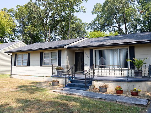 3rd image of 5607 Pinelawn Ave