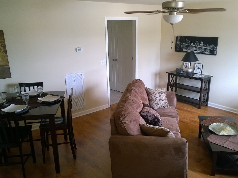 2nd image of 3015 S Rutherford Blvd