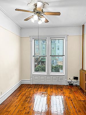 3rd image of 426 47th St #2