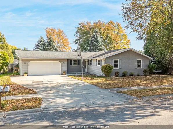 902 Michigan Ln, Kaukauna, WI 54130
