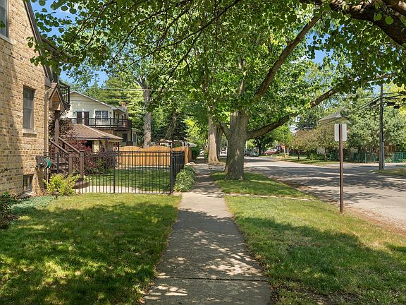 5th image of 9647 S 53rd Ave