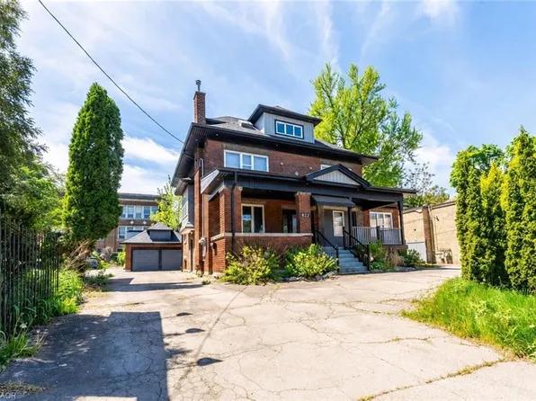 822 Main St E, Hamilton, ON L8M 1L6