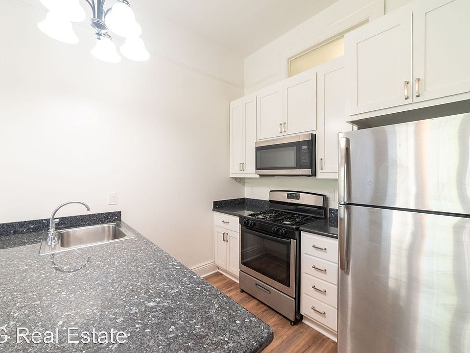 1st image of 341 Georgia St Ste 202