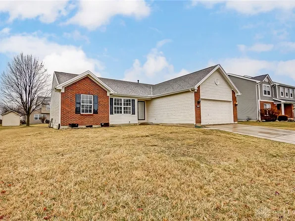 1425 Observatory Dr, Fairborn, OH 45324