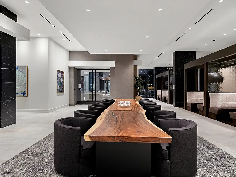Hanover Midtown — Photo 10