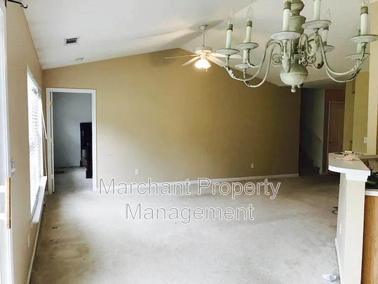776 Waterbrook Ln — Photo 4