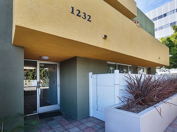 4th image of 1232 Harvard St APT 14