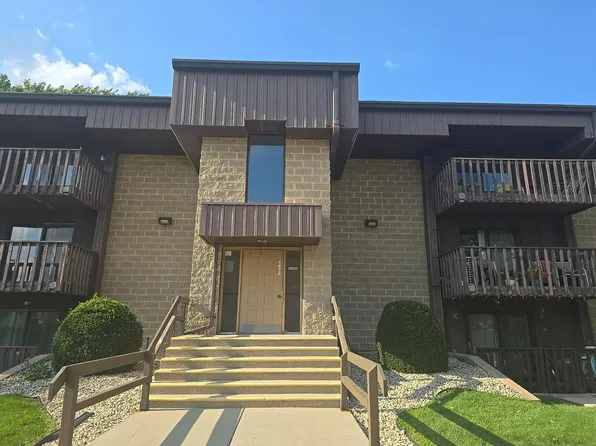 1472 N Rock Run Dr APT 3D, Crest Hill, IL 60403