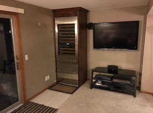 8318 Flagstone Dr, Madison, WI 53719