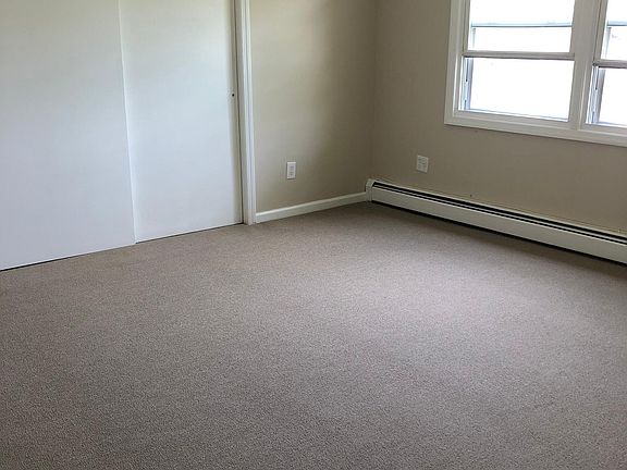 3rd image of 53 Hope Ave