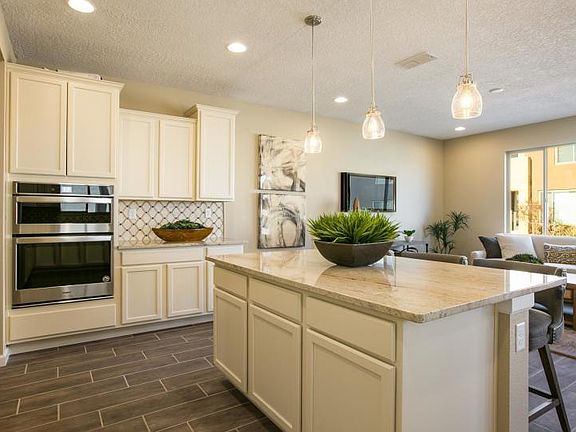 Brand New Upgraded Kitchen