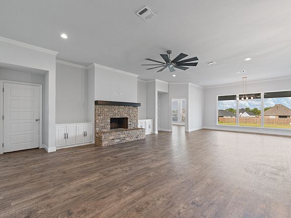 3rd image of 125 Treys Way