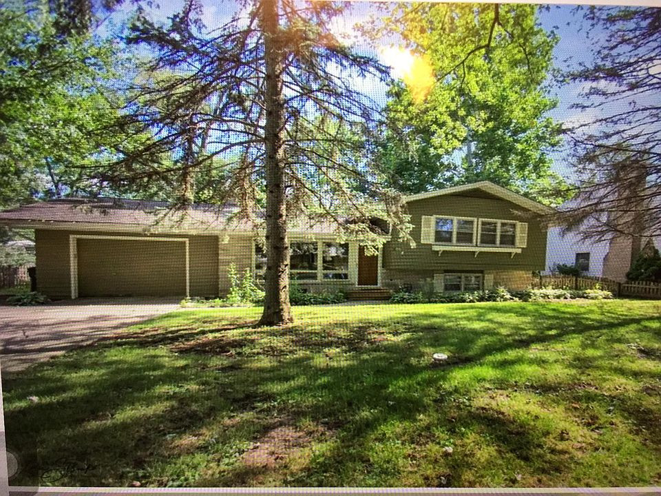 1st image of 316 Robin Hill Dr