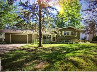 316 Robin Hill Dr, Naperville, IL