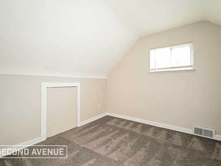 1228 Eckert Rd — Photo 12