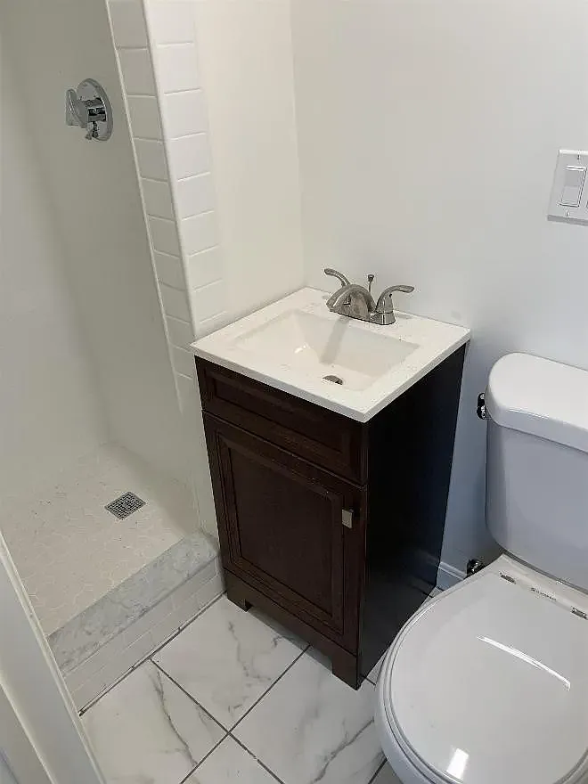 1 bed, 9999 sqft, $2,550 — Photo 2