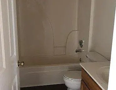 Park Place Apartments — Photo 7