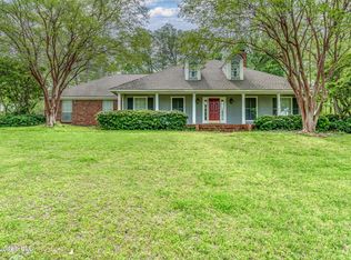 107 Falcon Ridge Dr, Raymond, MS 39154