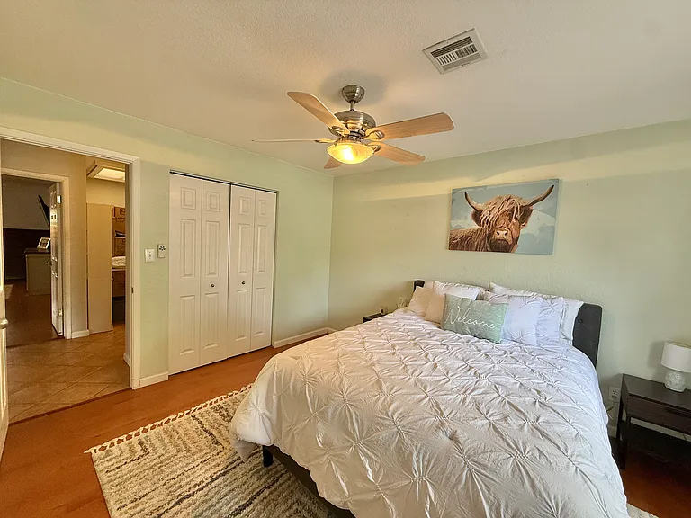 1120 S Hereford Ave — Photo 23