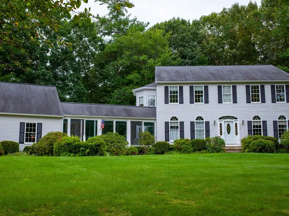 5 Vose Hill Rd, Westford, MA 01886